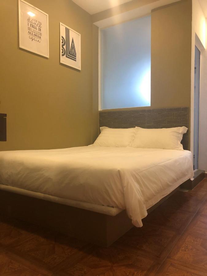 Deluxe Double Room,1076727688:JPEG