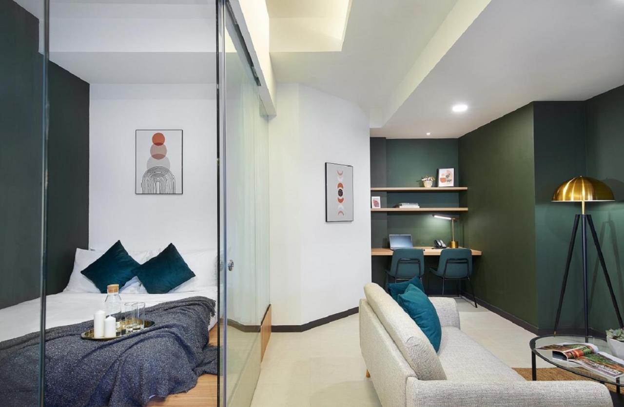 One-Bedroom Patio,1151083223:JPEG