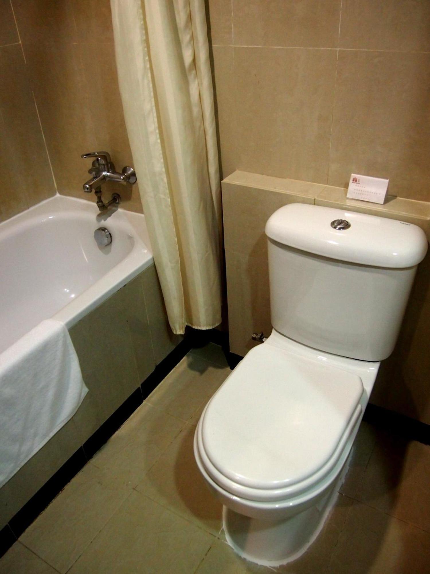 DeluxeTwin,1436228869:JPEG