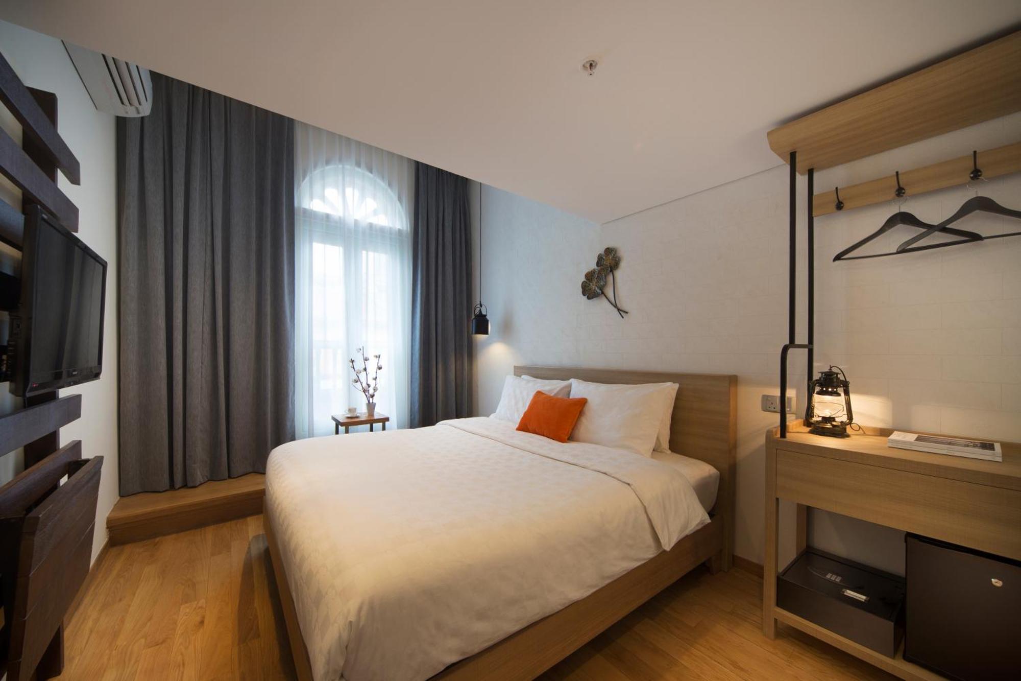 Executive King Room,1277613481:JPEG