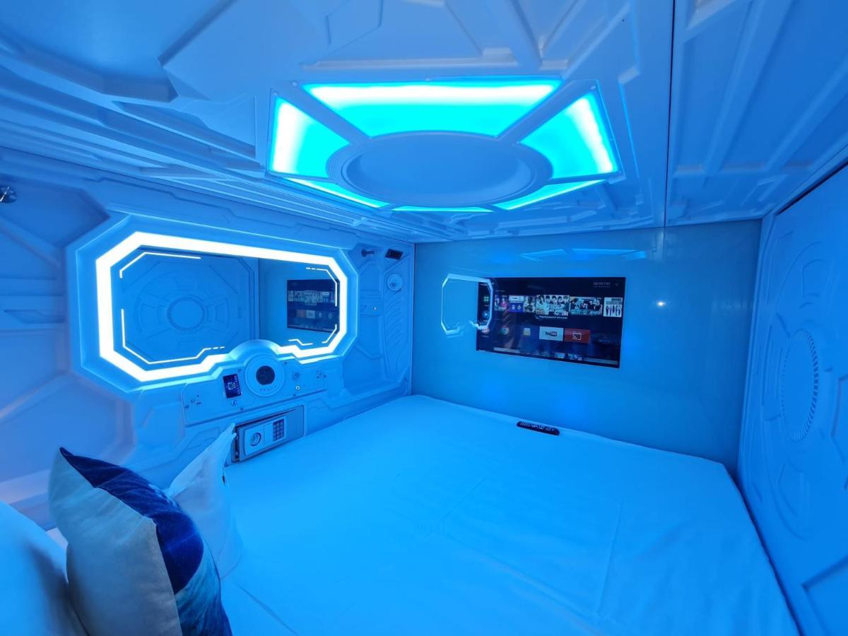 Double Capsule