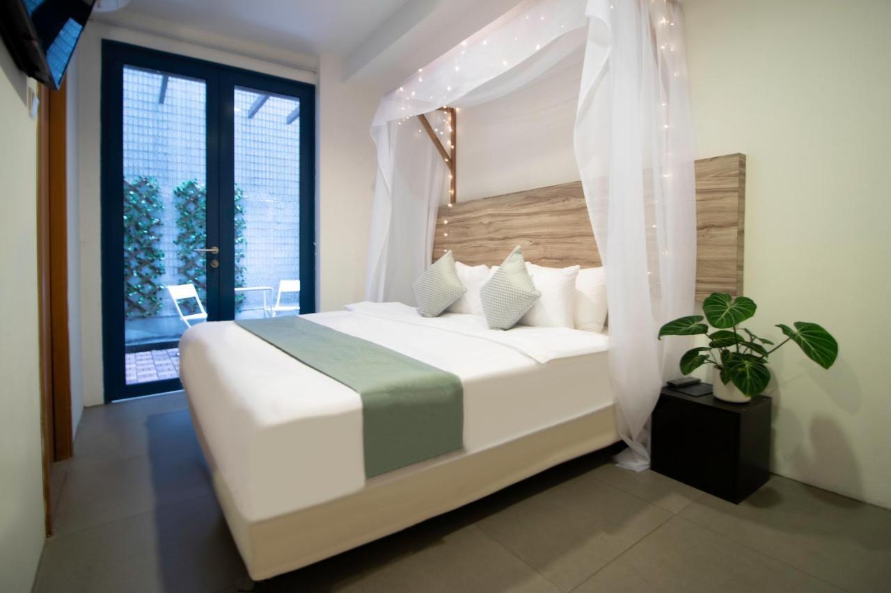 Deluxe King Room Balcony