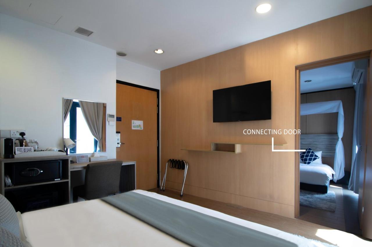 Deluxe King Room Balcony