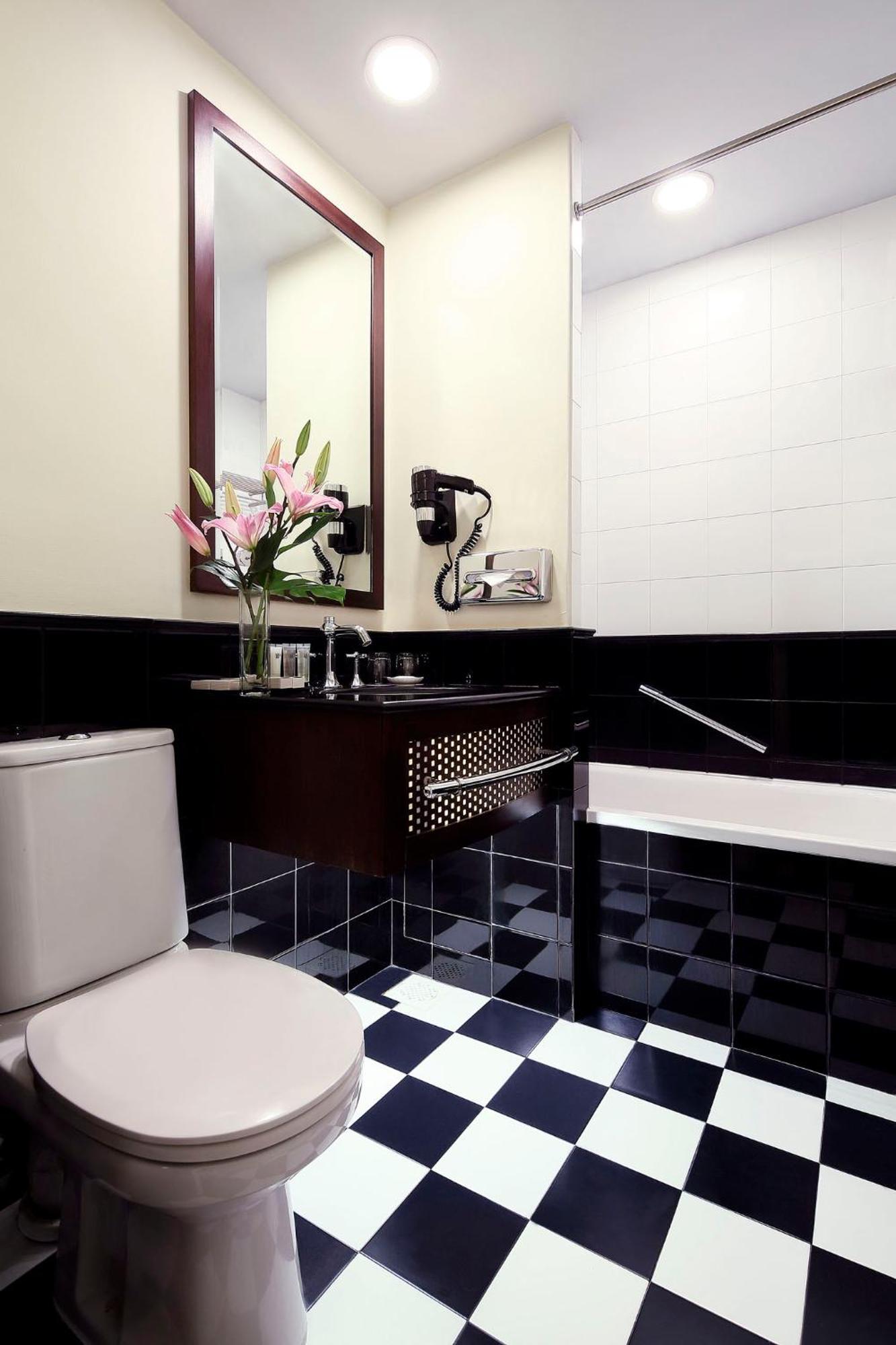 Executive Club Twin