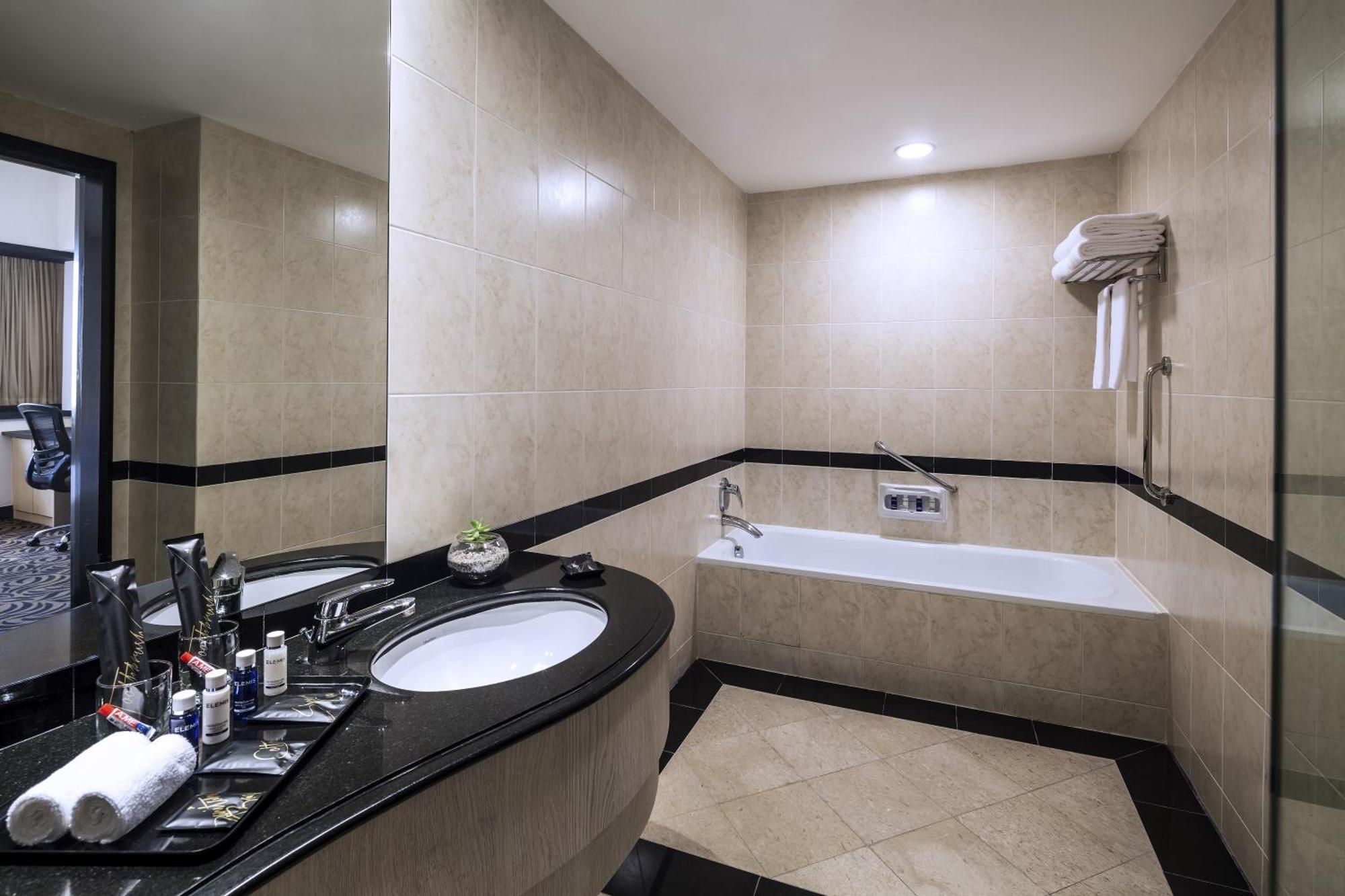 Executive Suite Lounge Access