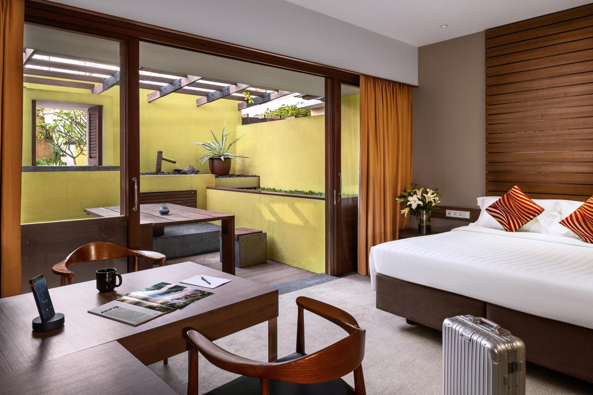 Courtyard Club Room Lounge Access