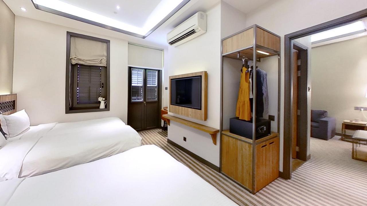 Standard Suite