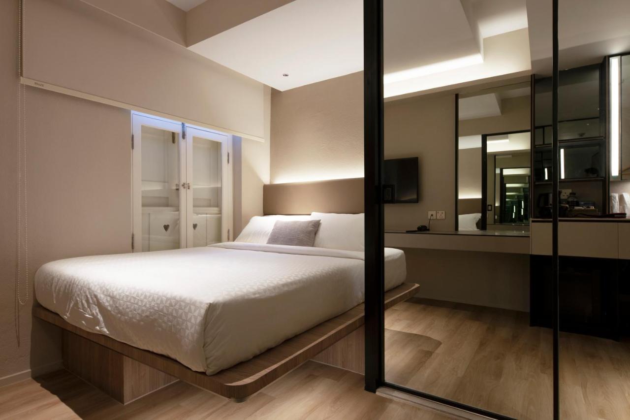 Executive Queen Room