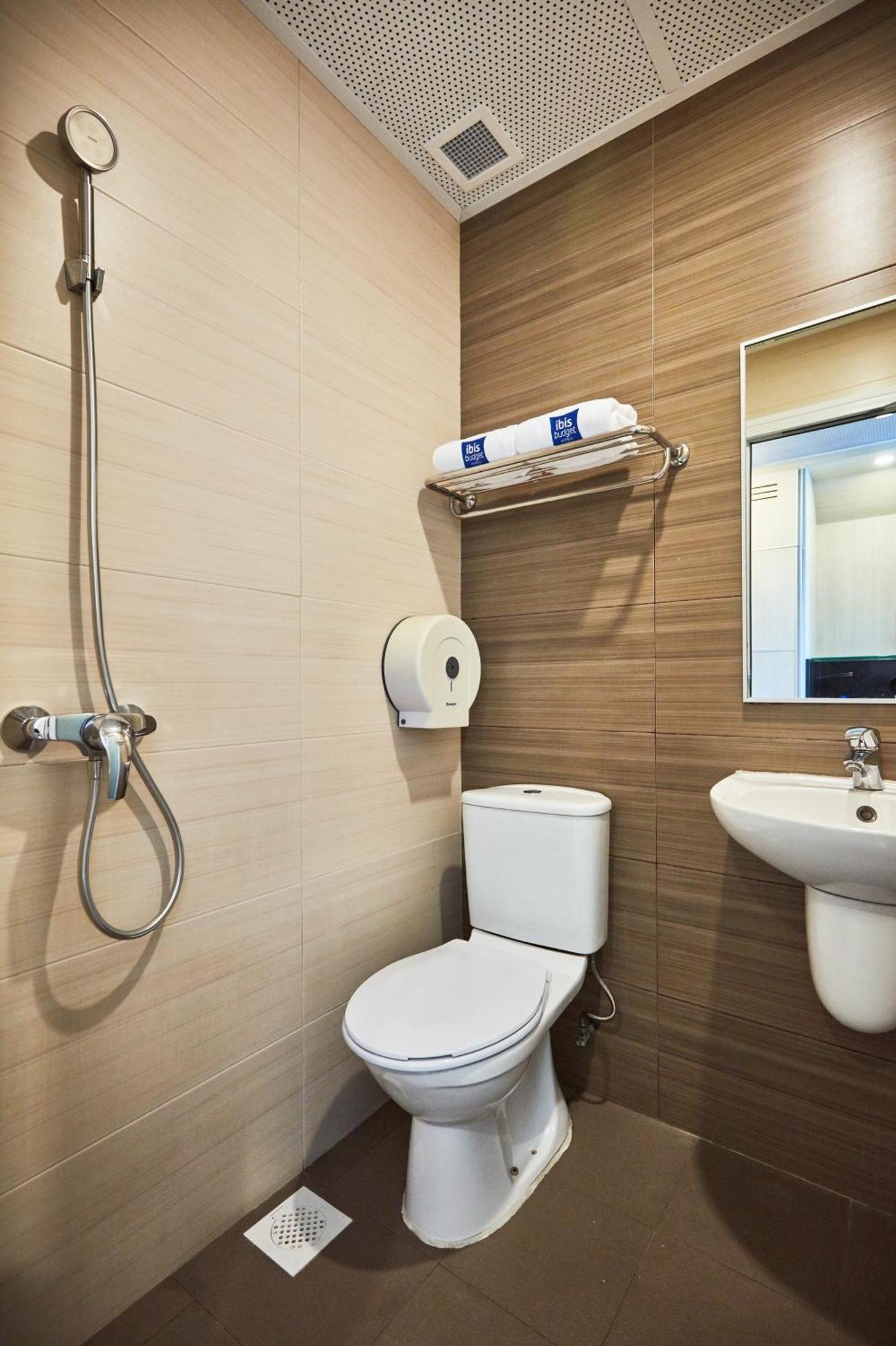 Standard Twin Room No Window