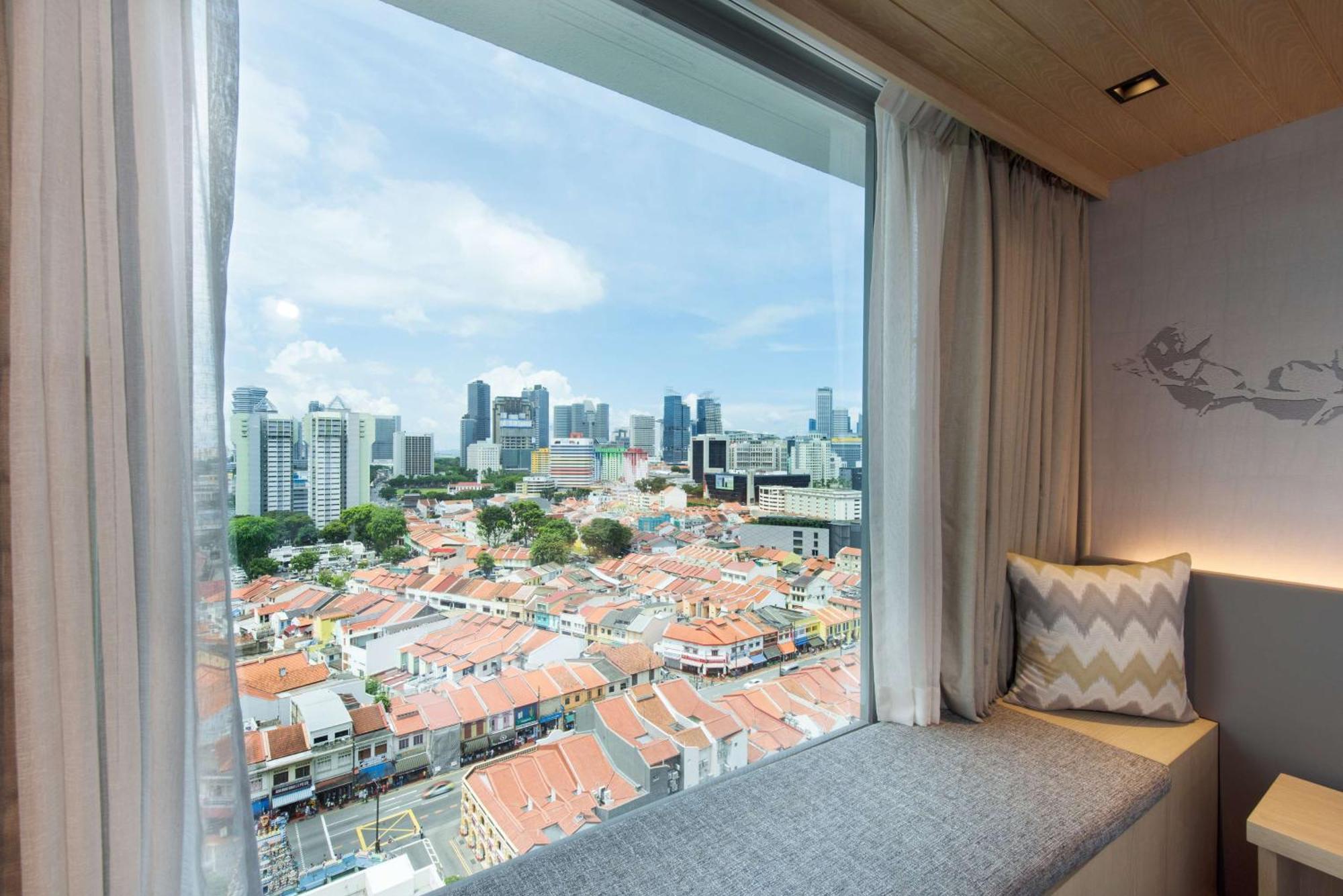 Deluxe City Family Room