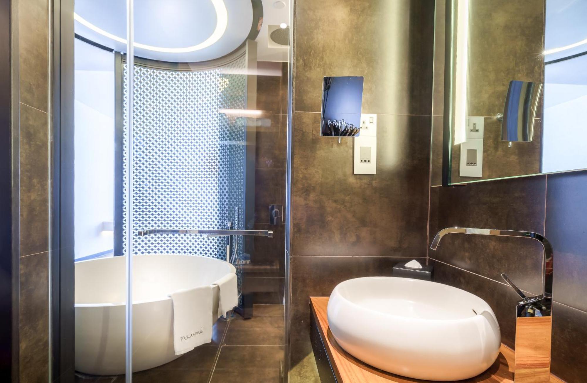 Eden / Nirwana Room,1672565444:JPEG