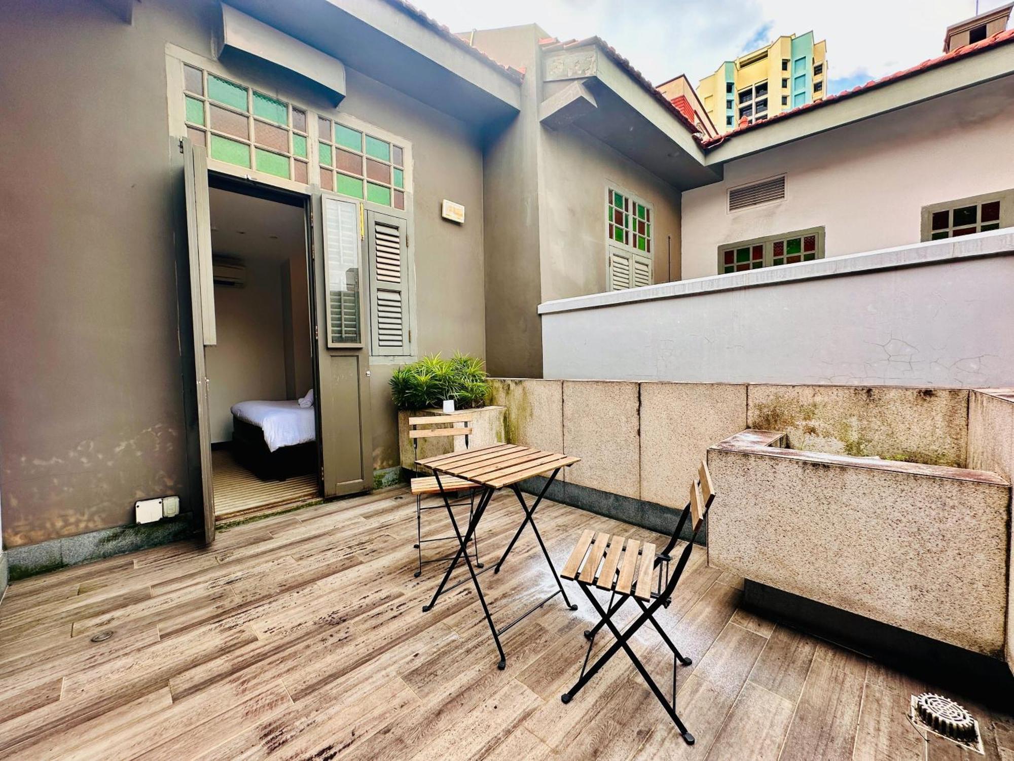 Courtyard Room