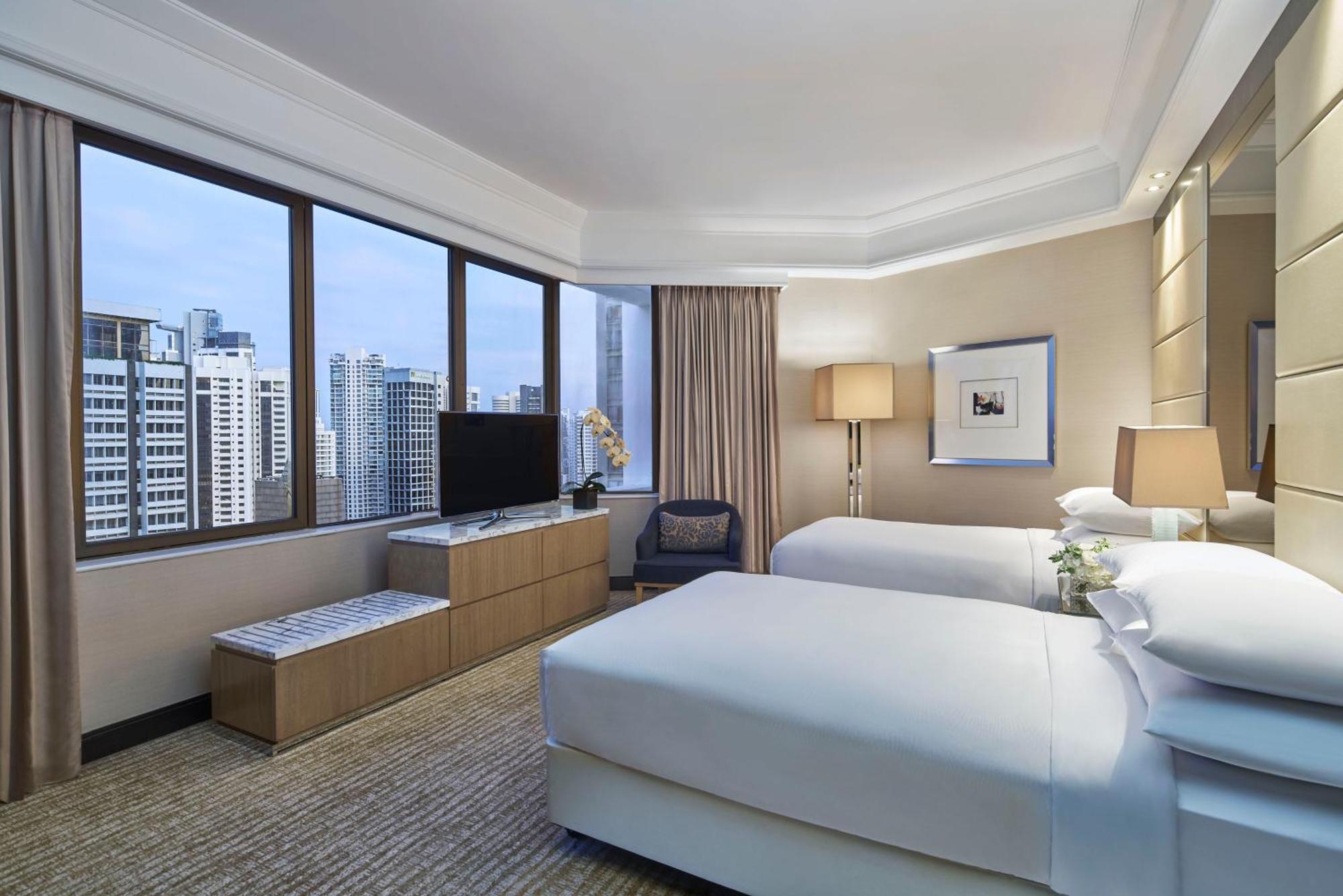 Executive Twin Suite Club Lounge Access
