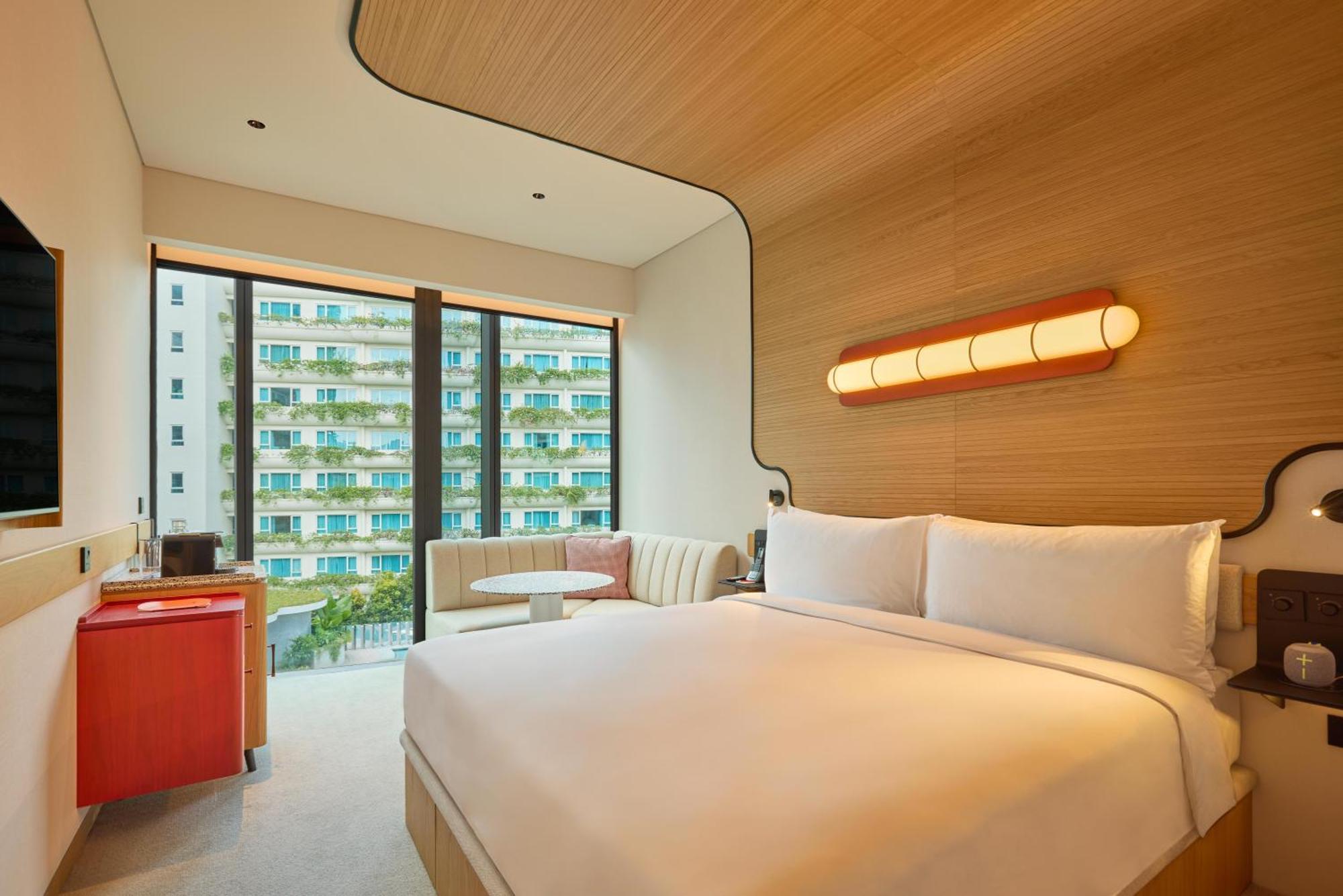 King Room Pool View