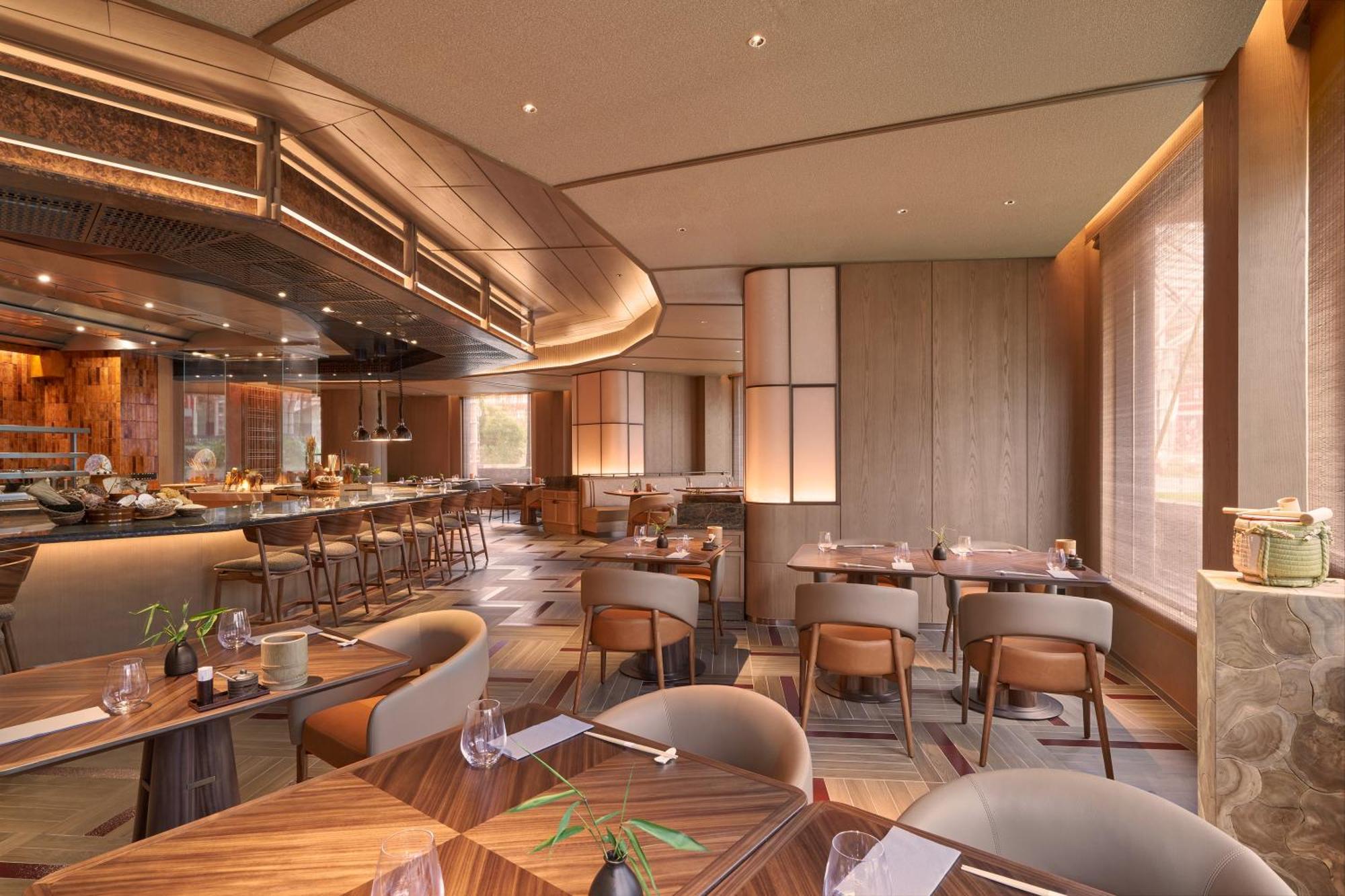 3D2N Unwind Deluxe Room complimentary $100 SGD F&B Credits