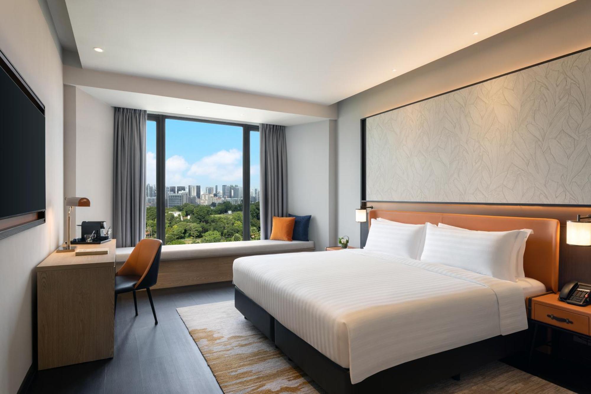 Executive Club King Room Skyline View