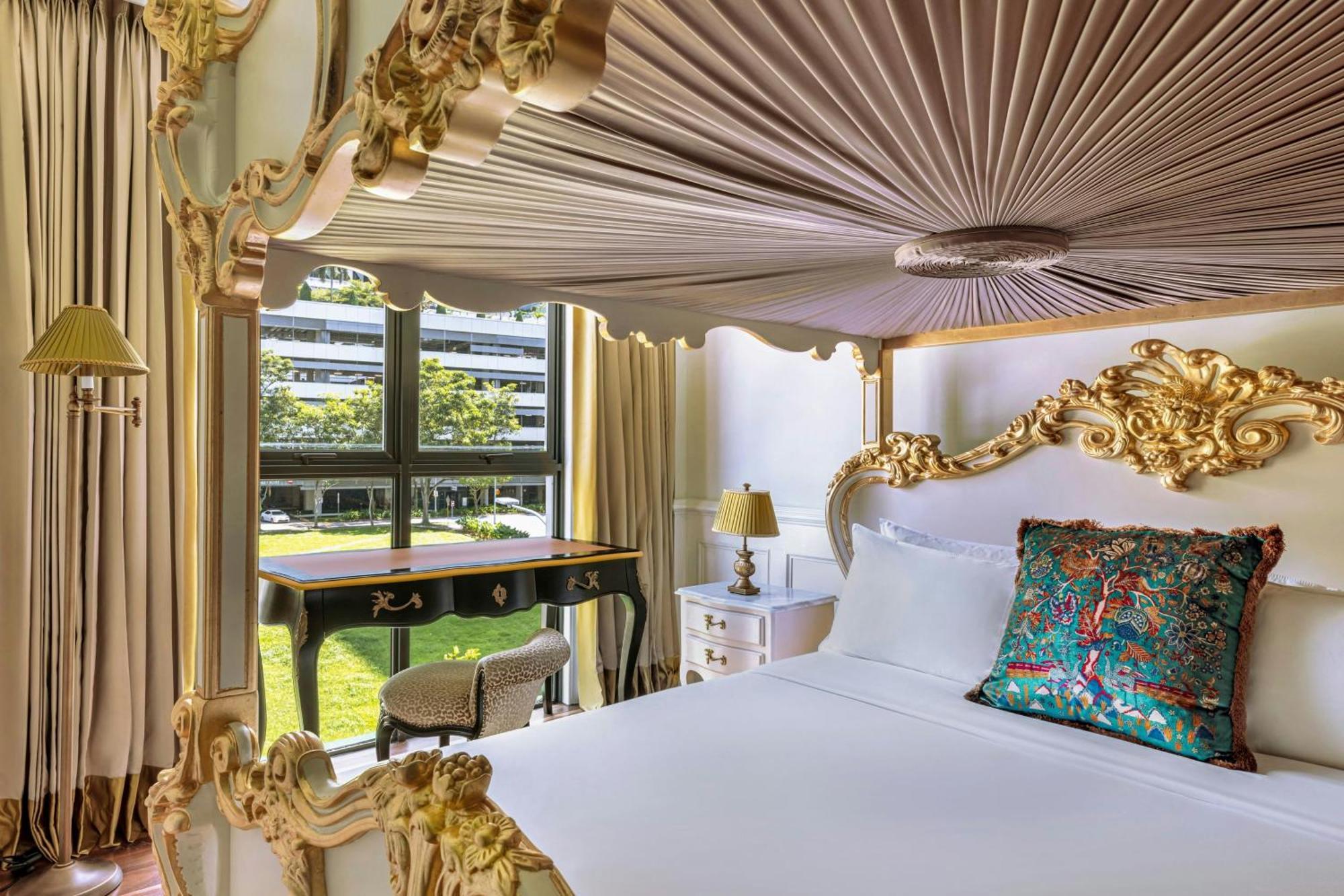 Royal Maharani Family Room 2 King Club Lounge Access Complimentary Cocktails & Snacks