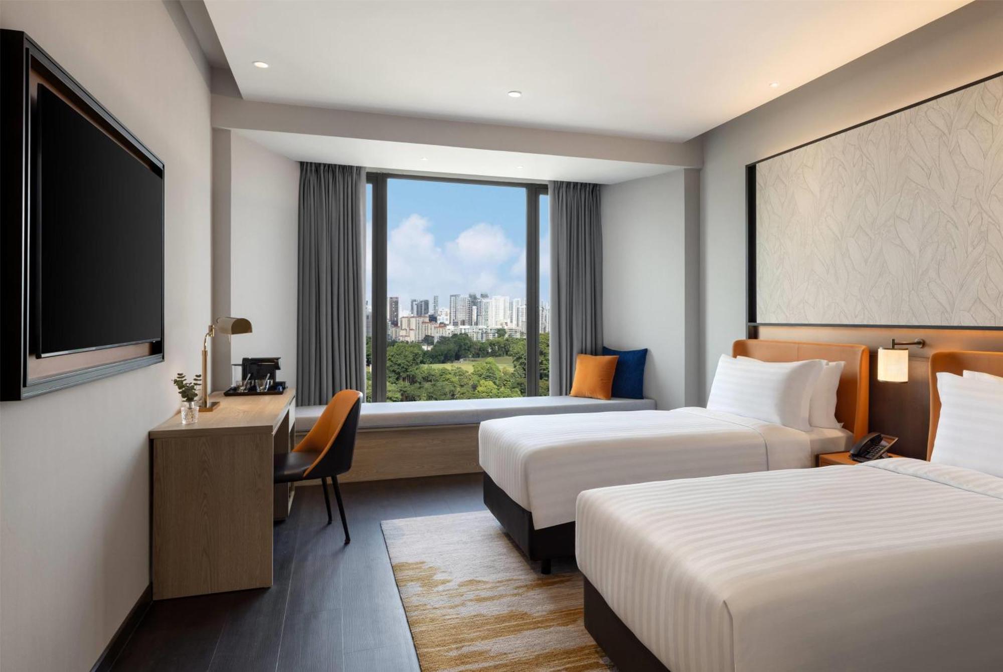 Executive Club Twin Room Skyline View