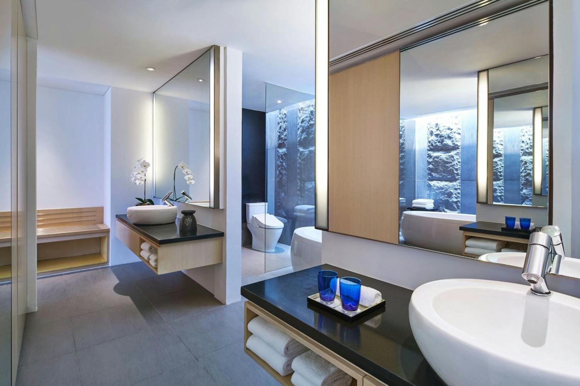 Tang Sok Kiar Suite Private Outdoor Pool Club Lounge Access