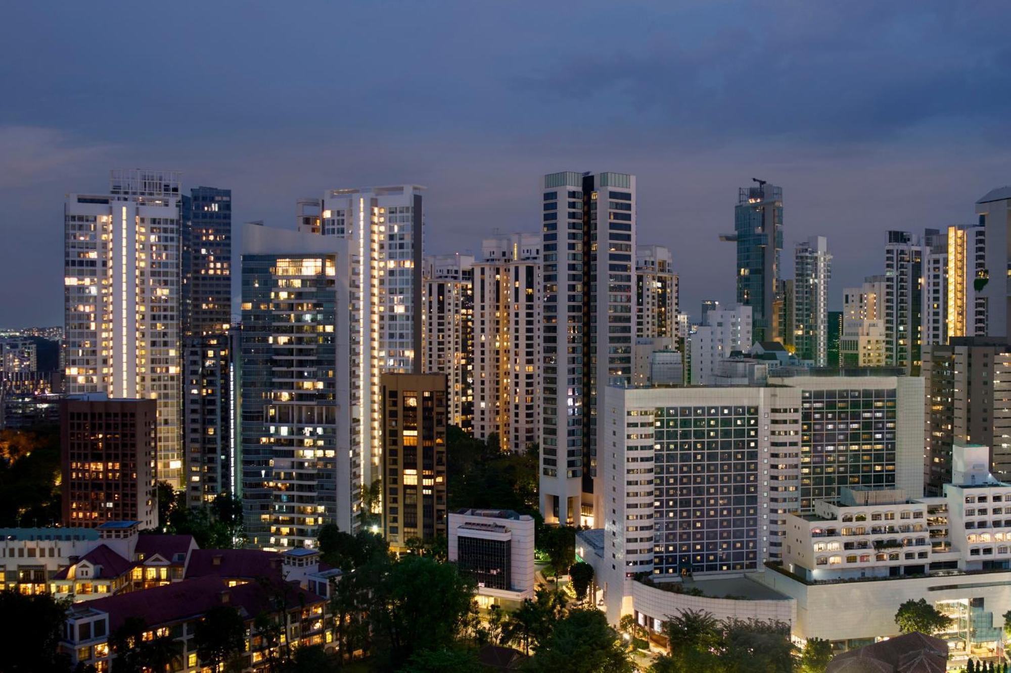 Premier Specialty Suite 1 King Botanical Garden View