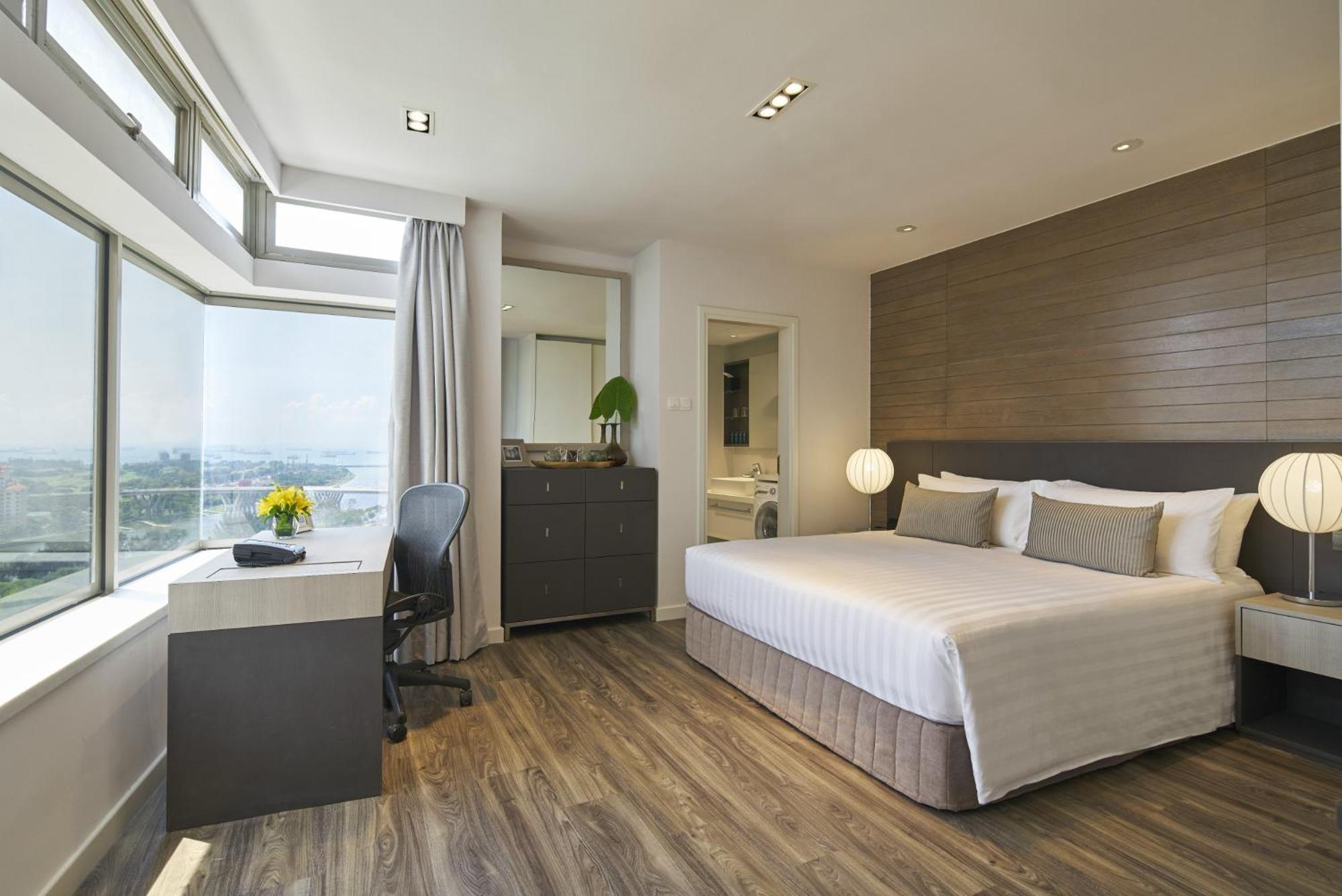 Deluxe One-Bedroom Apartment