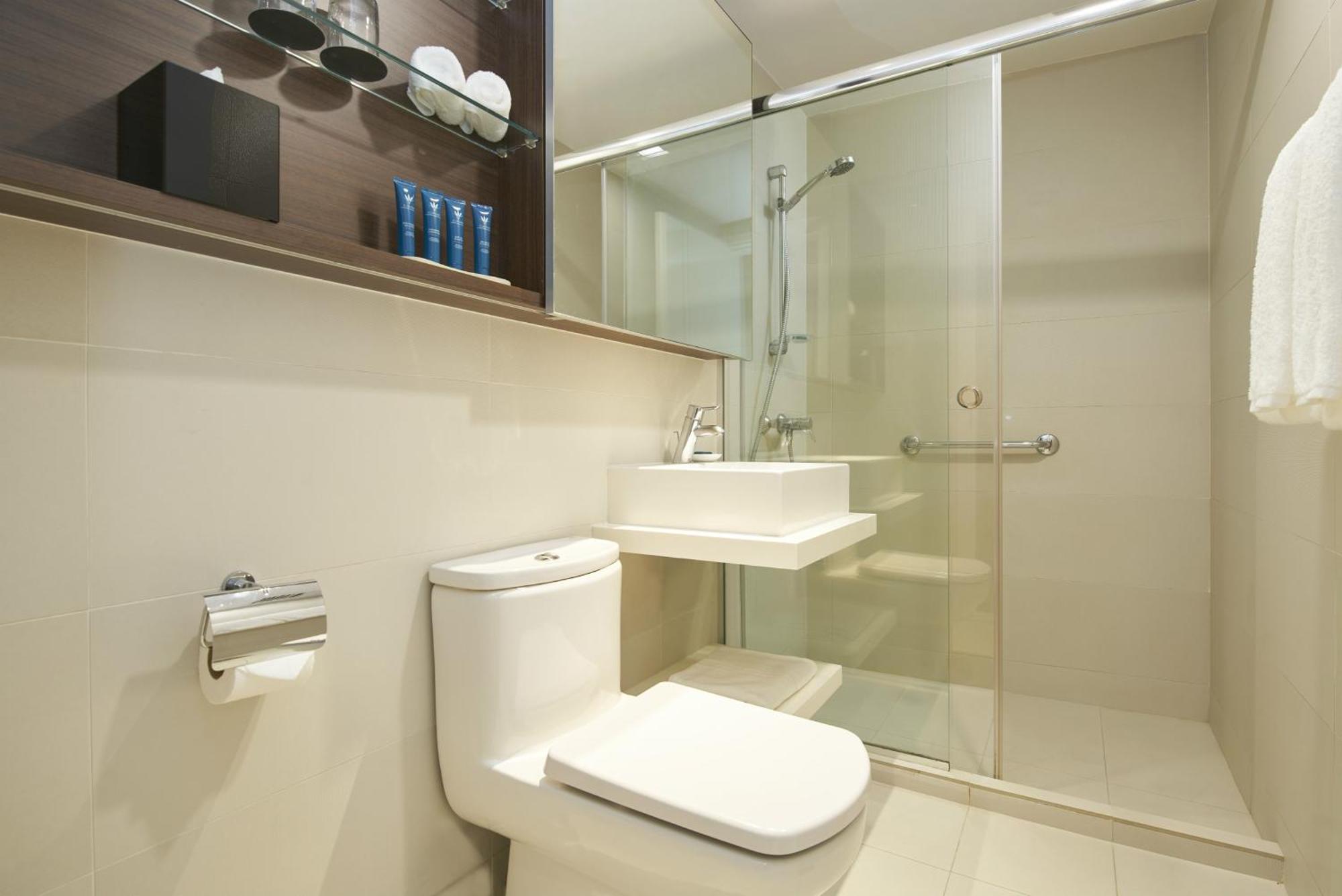 Deluxe Two-Bedroom Apartment