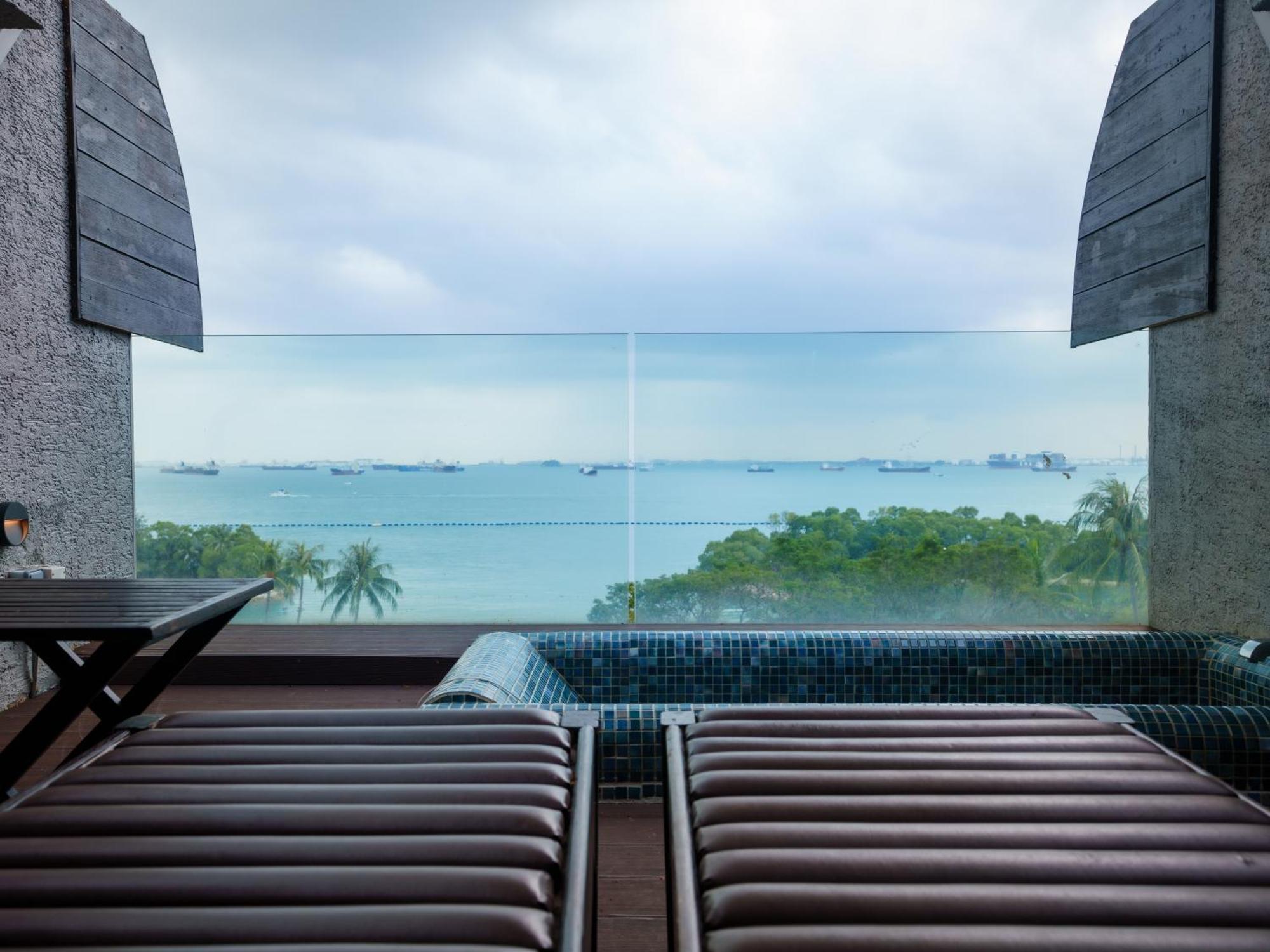 Roof Garden Suite Queen