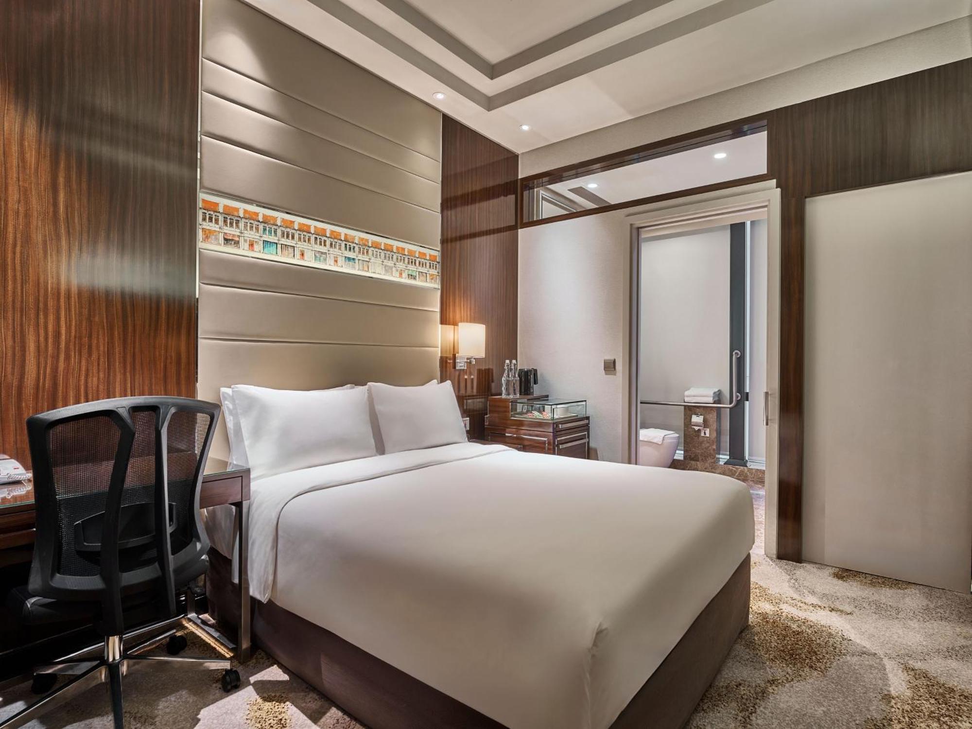 Standard Queen Room - Accessible