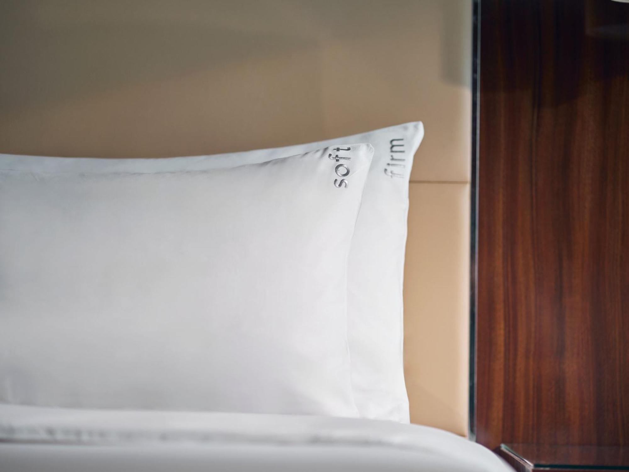 Standard Queen Room City View