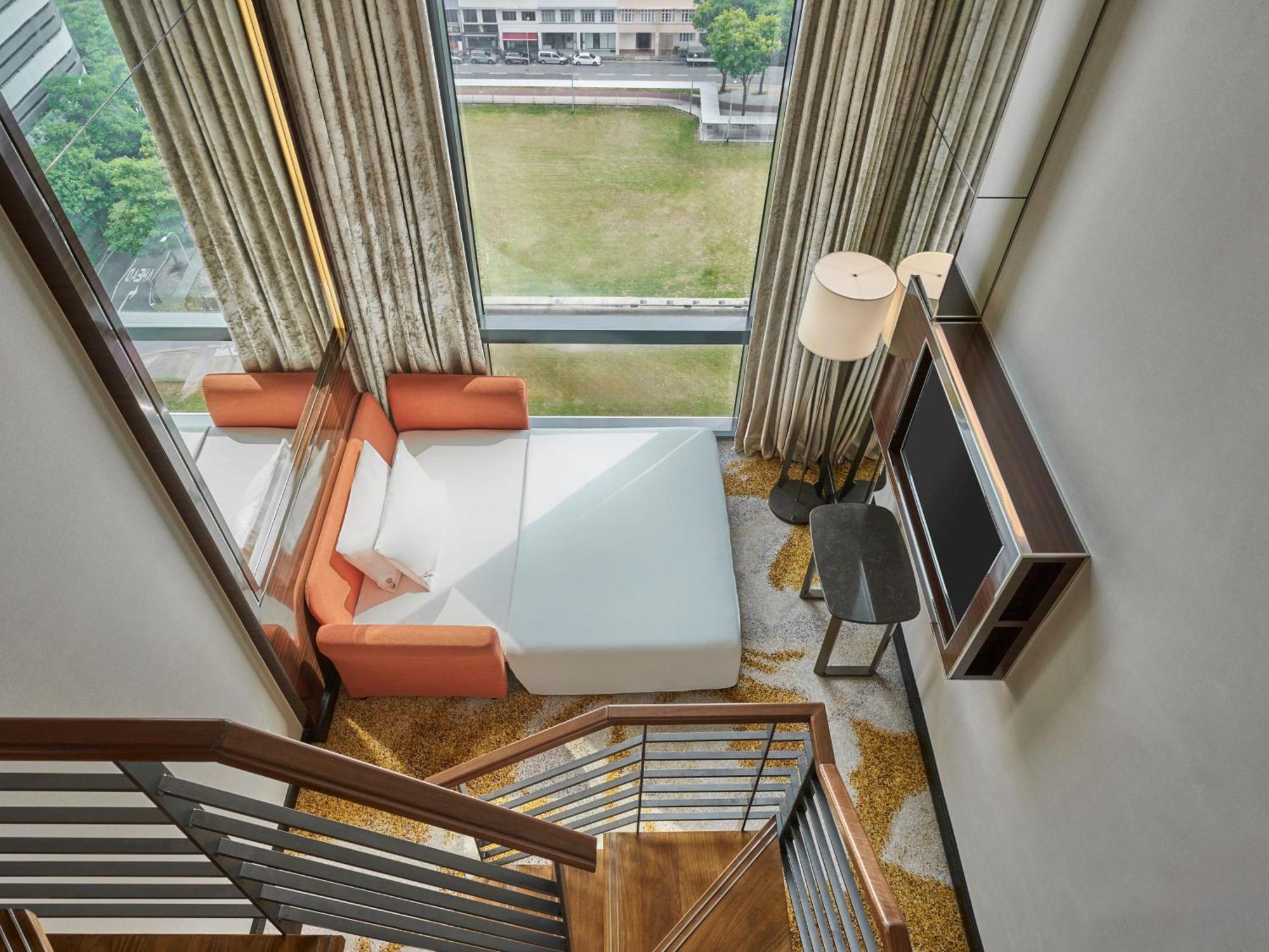 Premium Loft Queen Room