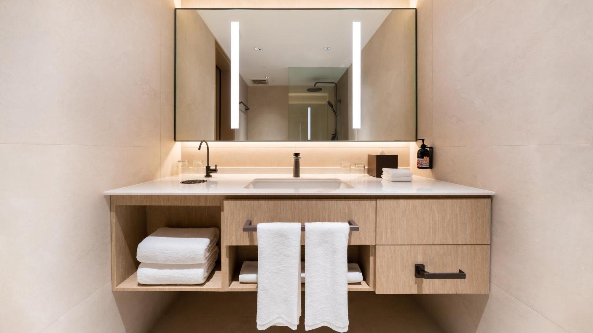 Grand Deluxe Twin Newly Refurbished