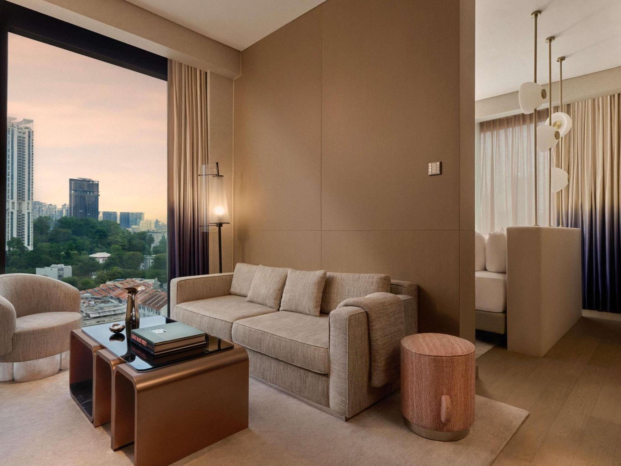 Suite King Club Benefits High Floor