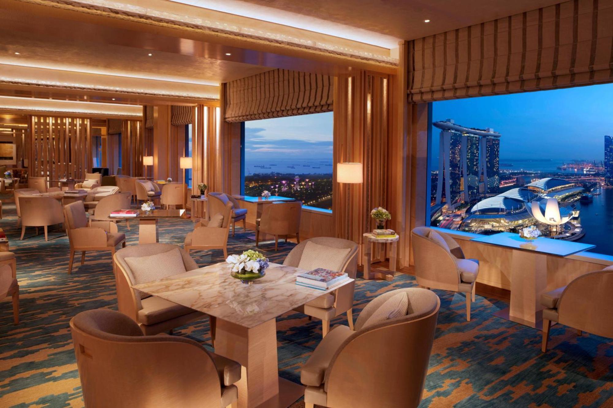 1 Bedroom Millenia Suite 1 King Bed Marina Bay View Lounge Access