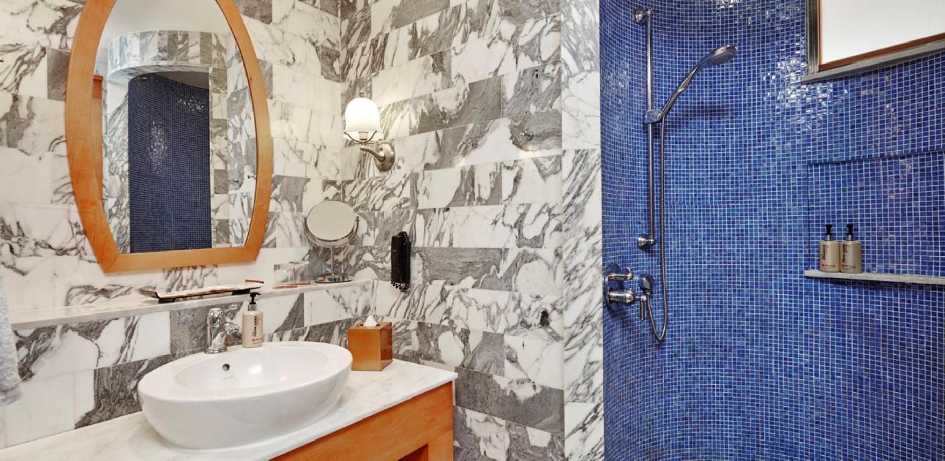 3D2N Unwind Deluxe Room complimentary $100 SGD F&B Credits