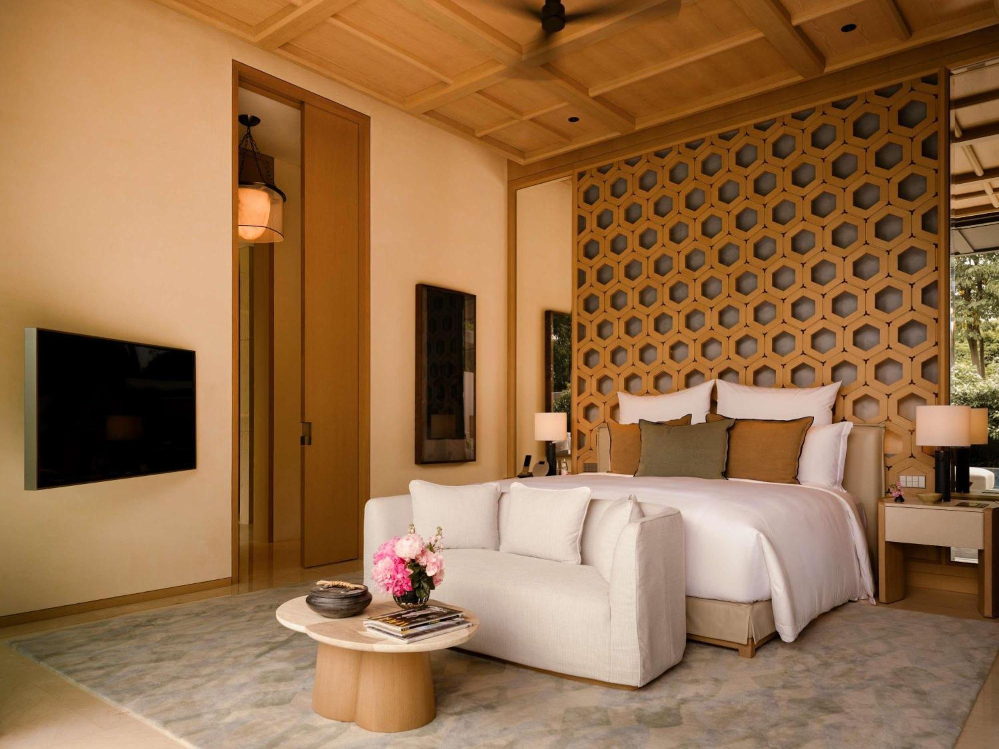 Garden One-Bedroom Villa Pool 1 King Bed