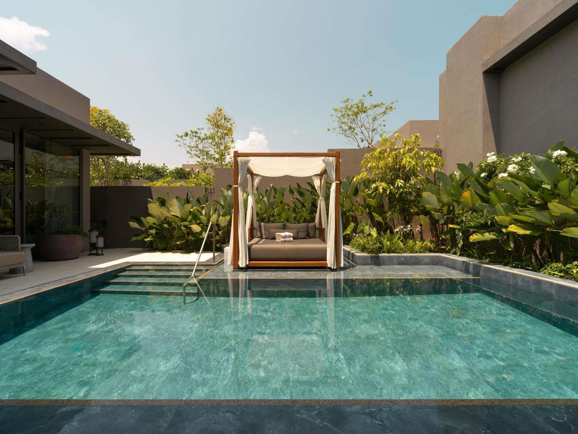 Garden One-Bedroom Villa Pool 1 King Bed