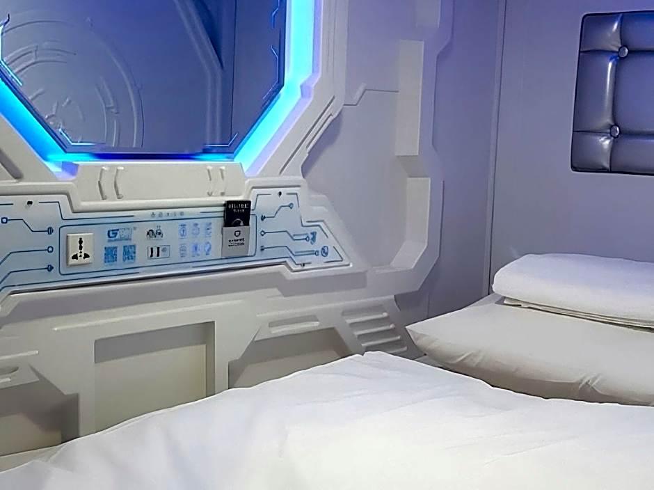 Single Capsule