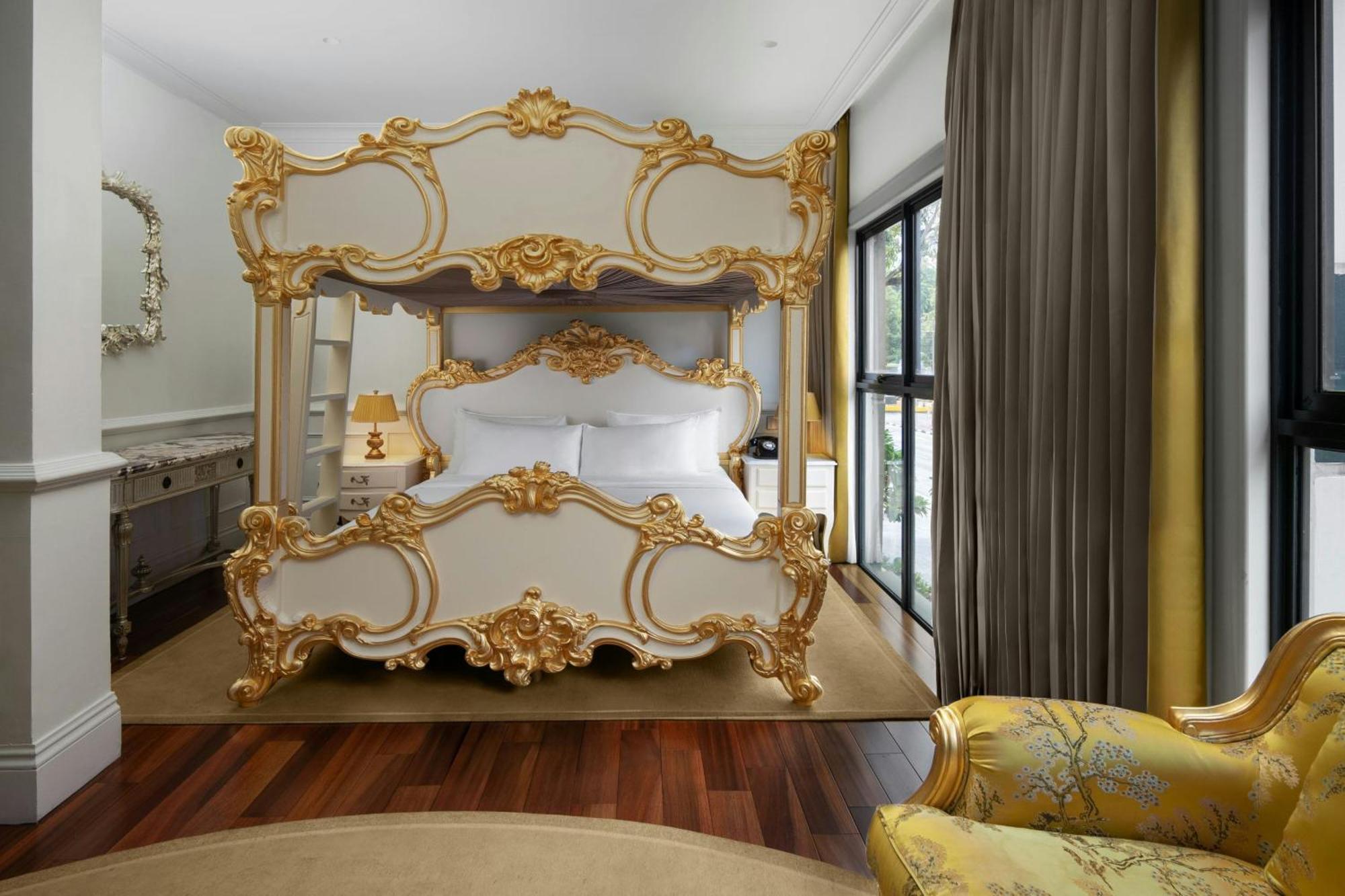 Royal Maharaja Family Suite 2 King Club Lounge Access Complimentary Cocktails & Snacks