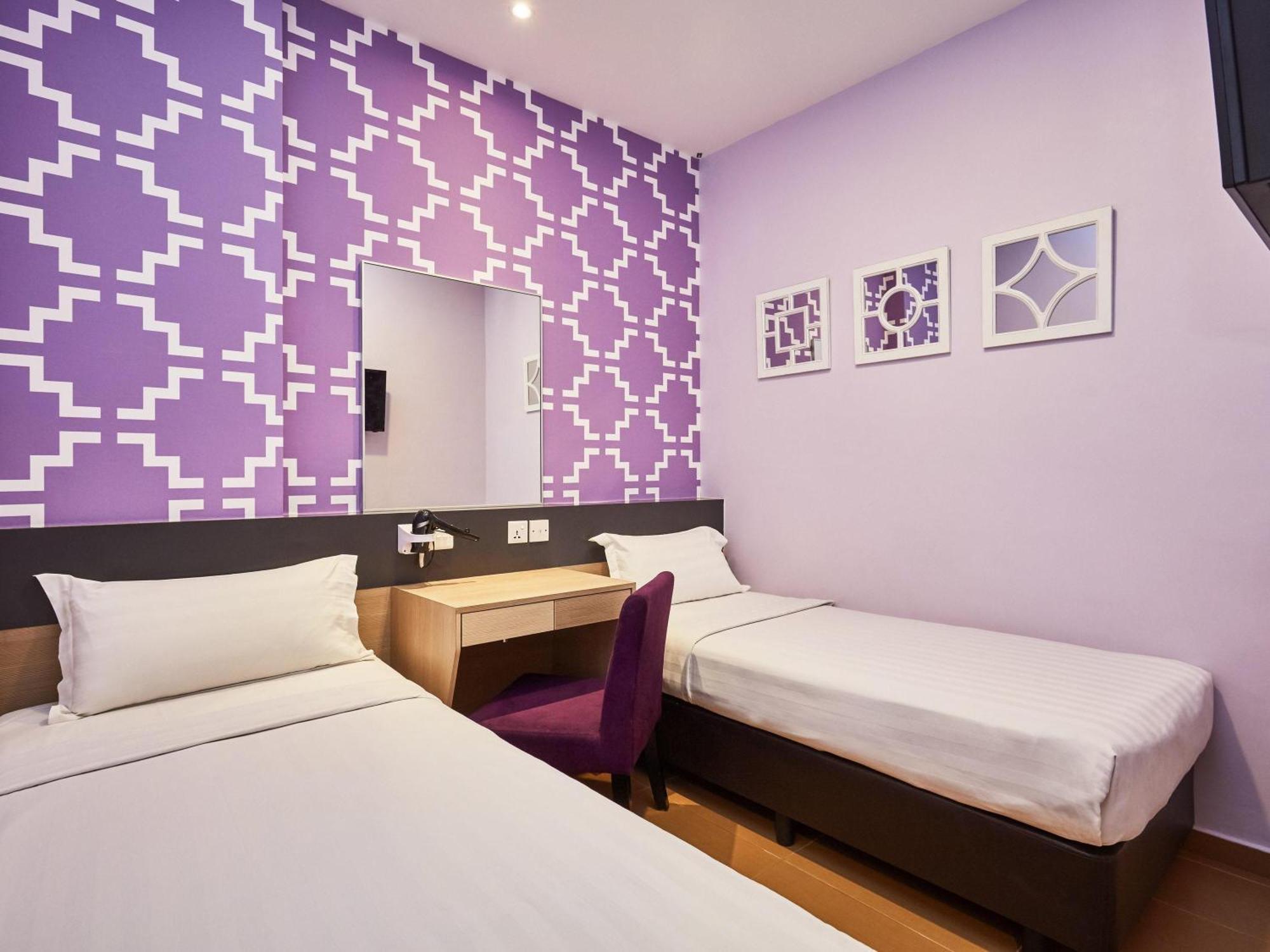 Standard Twin Room No Window