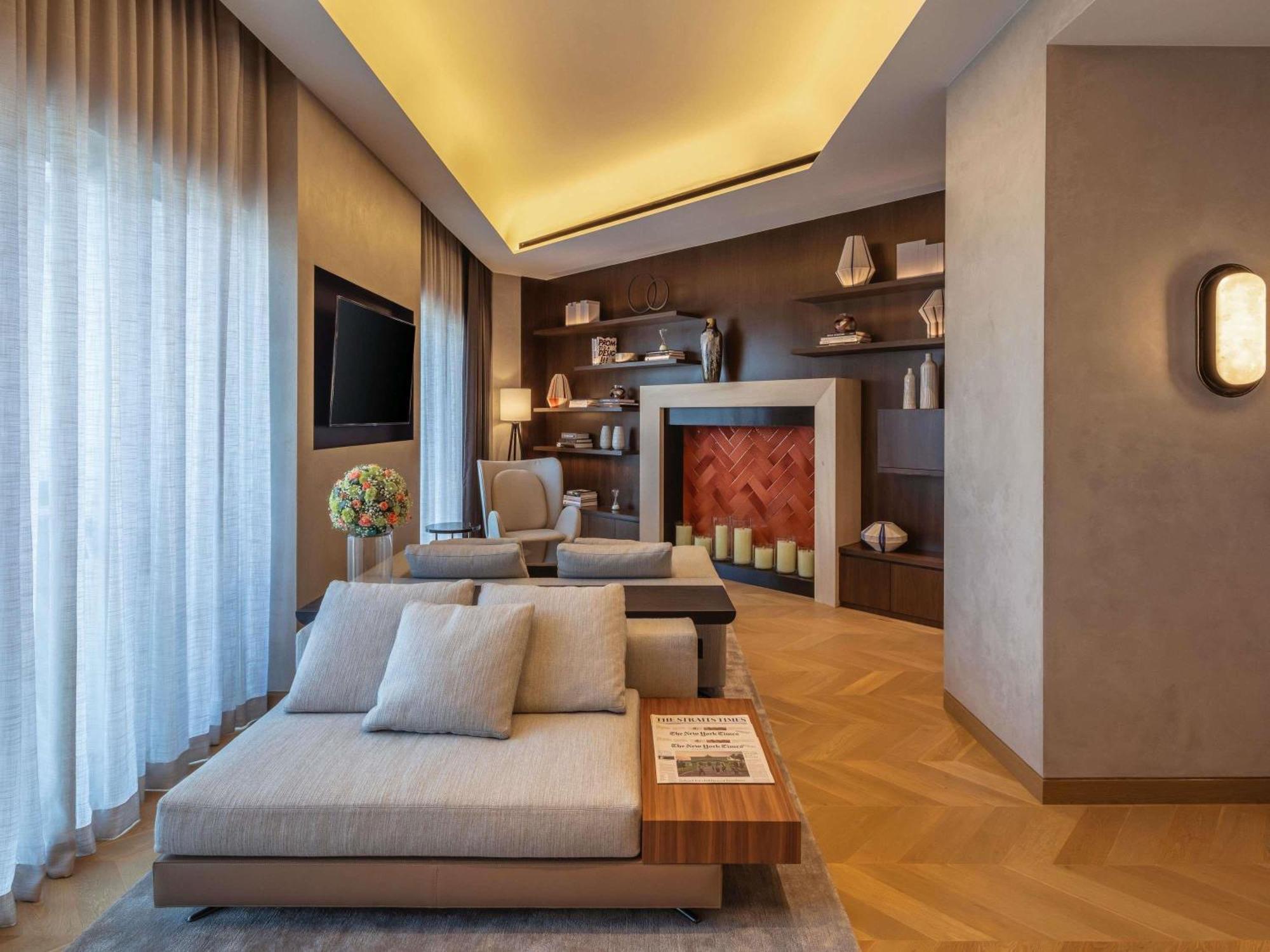 Fairmont Gold 2 Doubles Balcony Lounge Access