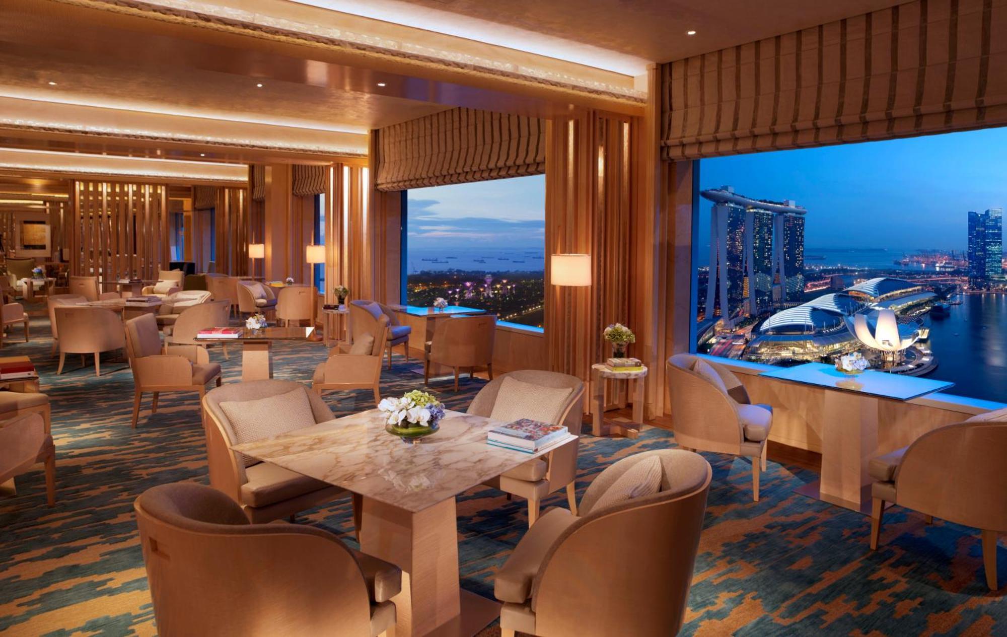 1 Bedroom Millenia Suite 1 King Bed Marina Bay View Lounge Access