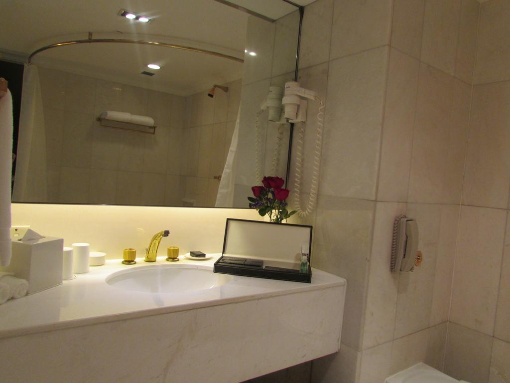 Presidential Suite