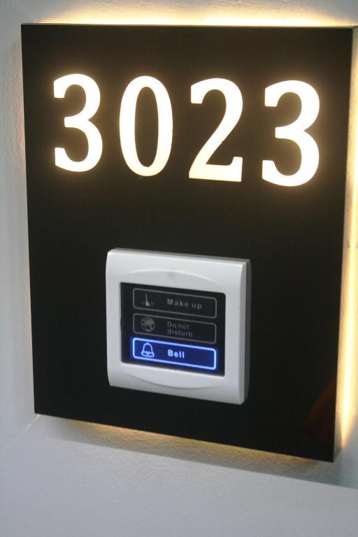 Family Room - 4 Adults,1065354022:JPEG