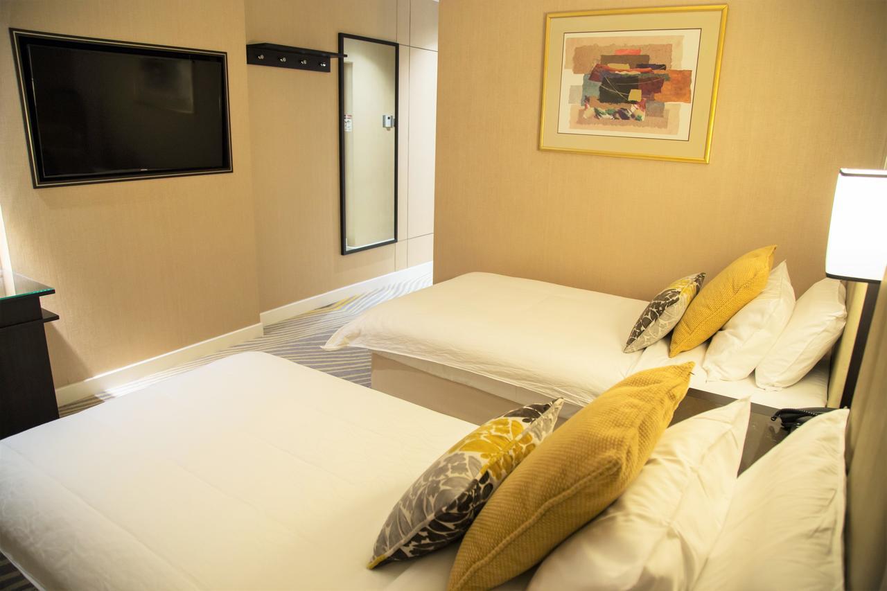Single Room Private Bathroom 12 Hours Usage