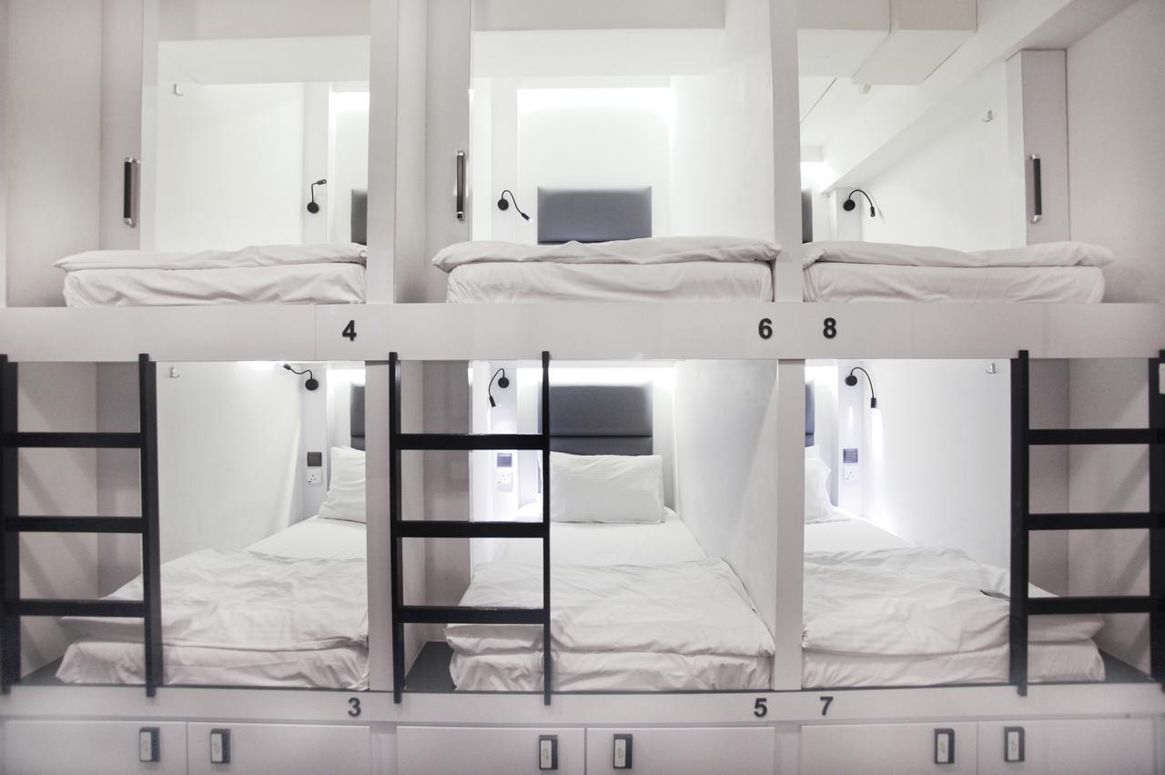 Private Room 10 Single Pods