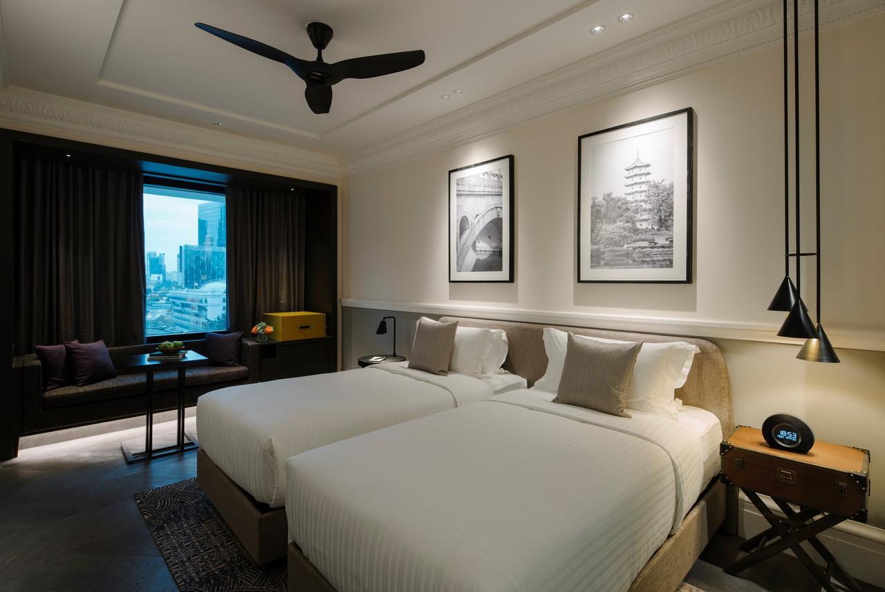 Premier Room