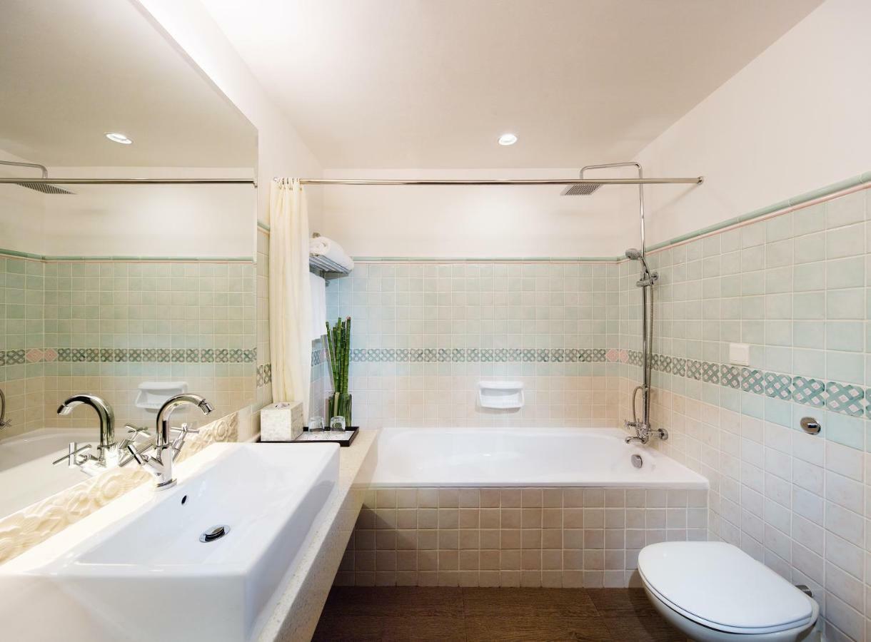 Discovery Deluxe Room other benefits