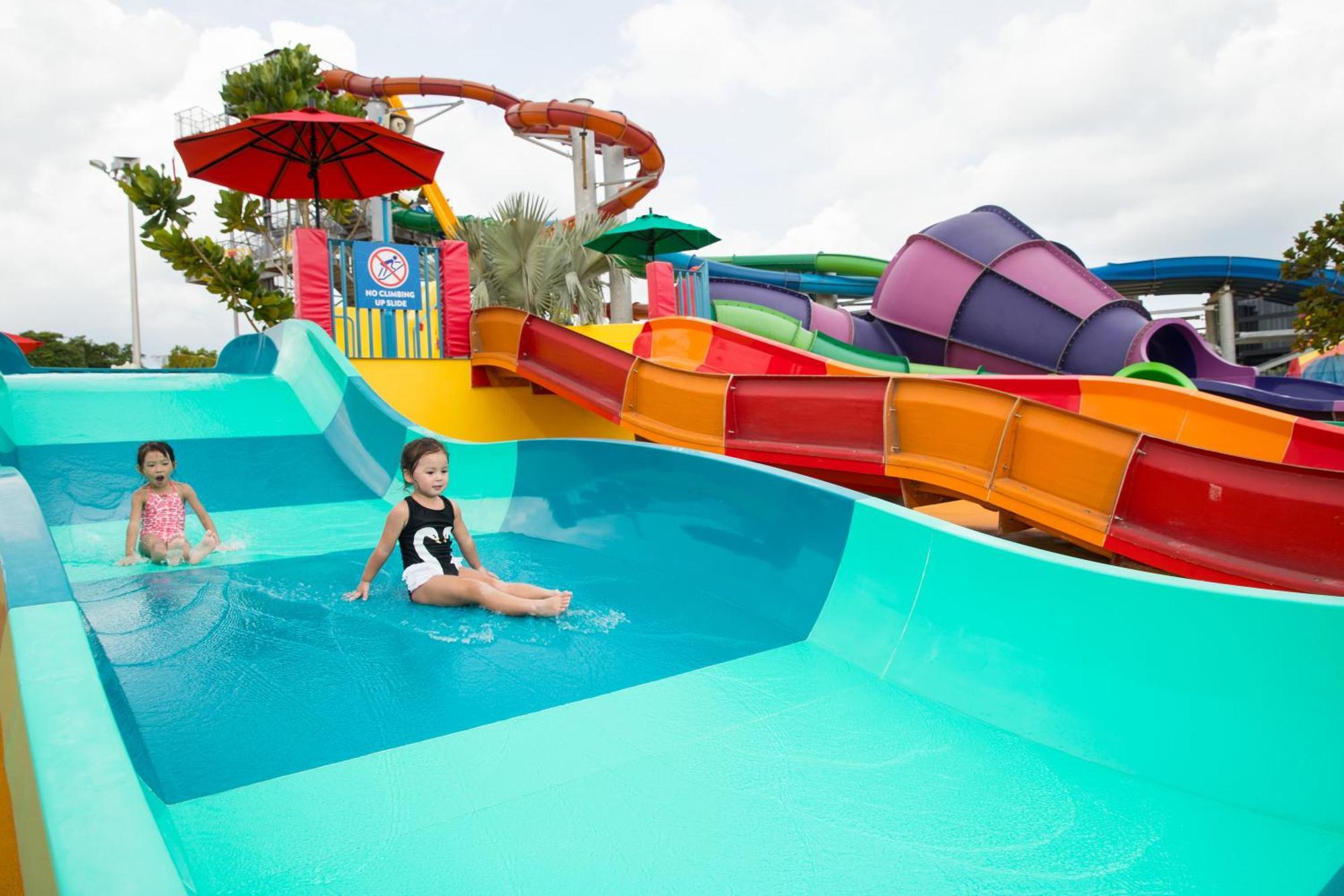 Standard Double or Twin Room with Wild Wild Wet Park Tickets,894292048:JPEG