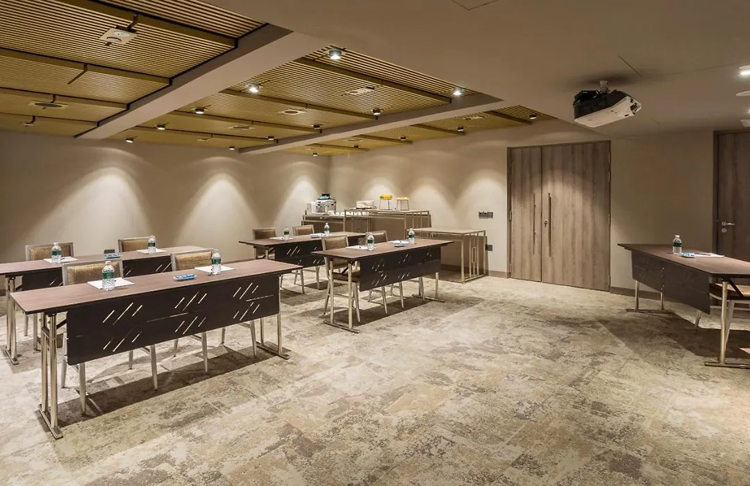 Oakwood Bencoolen Singapore-1