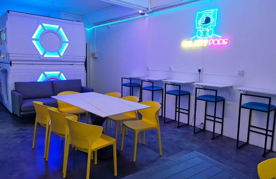 Galaxy Pods Capsule Hotel Boat Quay-1